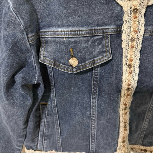 NWOT sz M Blue Denim Jacket with Crochet Details - Picture 5 of 7